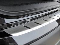 Volkswagen Touran (10-) накладка на задний бампер профилированная с загибом, нержавеющая сталь, к-кт 1шт.
